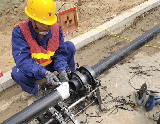 熱熔和電熔的區(qū)別及不同壁厚的pe管材如何接？